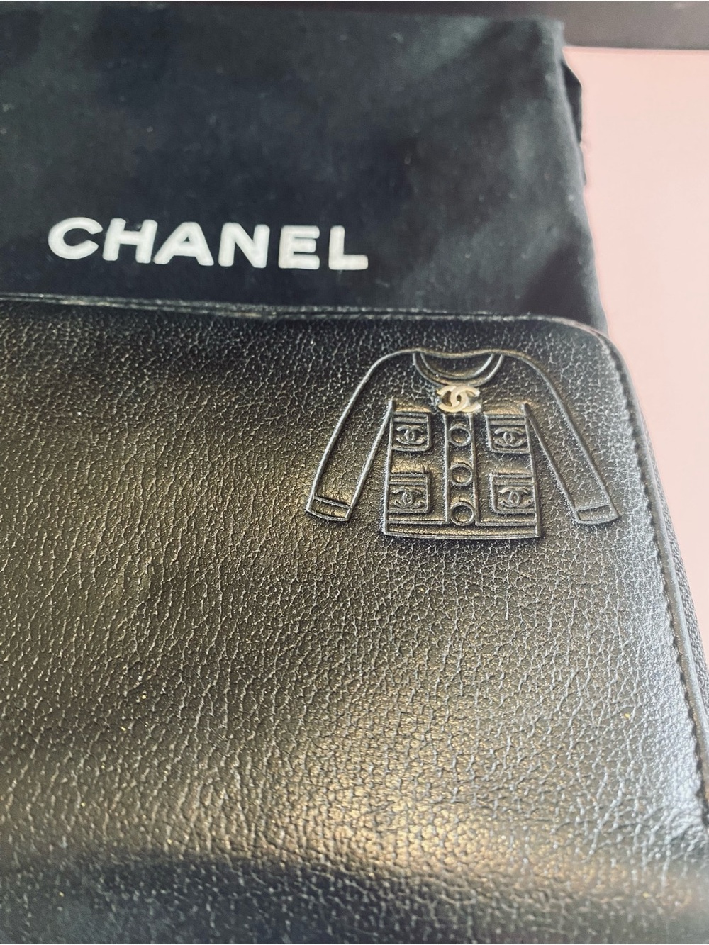 🛍️Chanel RARE Authentic & Vintage CC Jacket Motif Long Zip Around Zippy Wallet